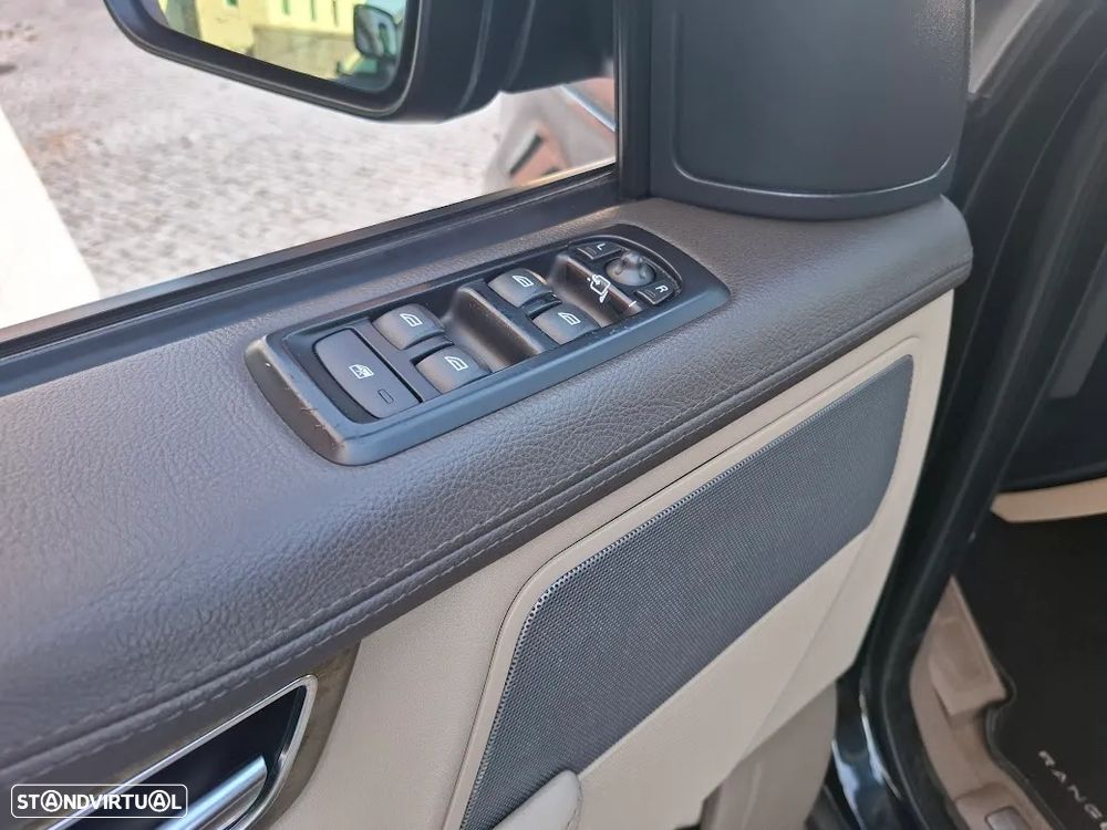 Land Rover Range Rover Sport 3.0 TDV6 HSE - 28