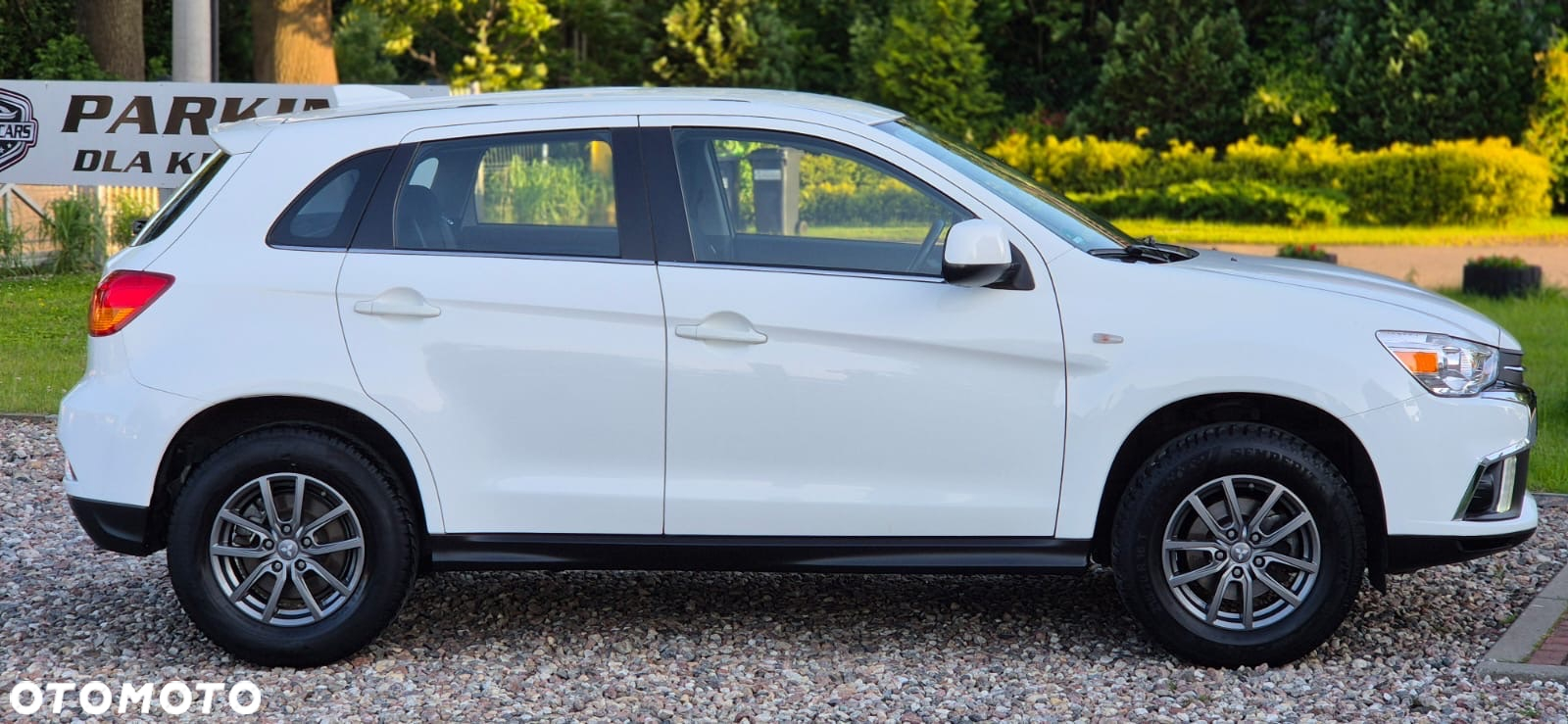 Mitsubishi ASX - 12