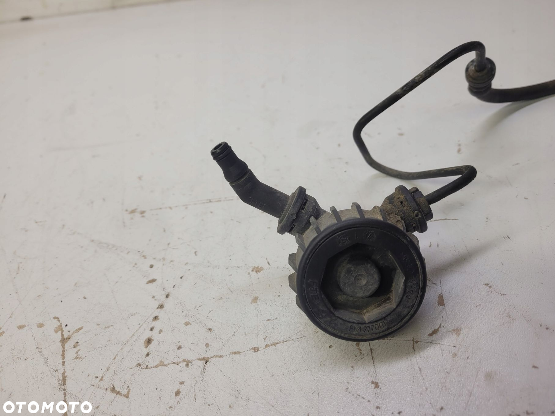 PRZEWÓD WYSPRZĘGLIKA AUDI A1 8X VW 6R1721465AA - 2