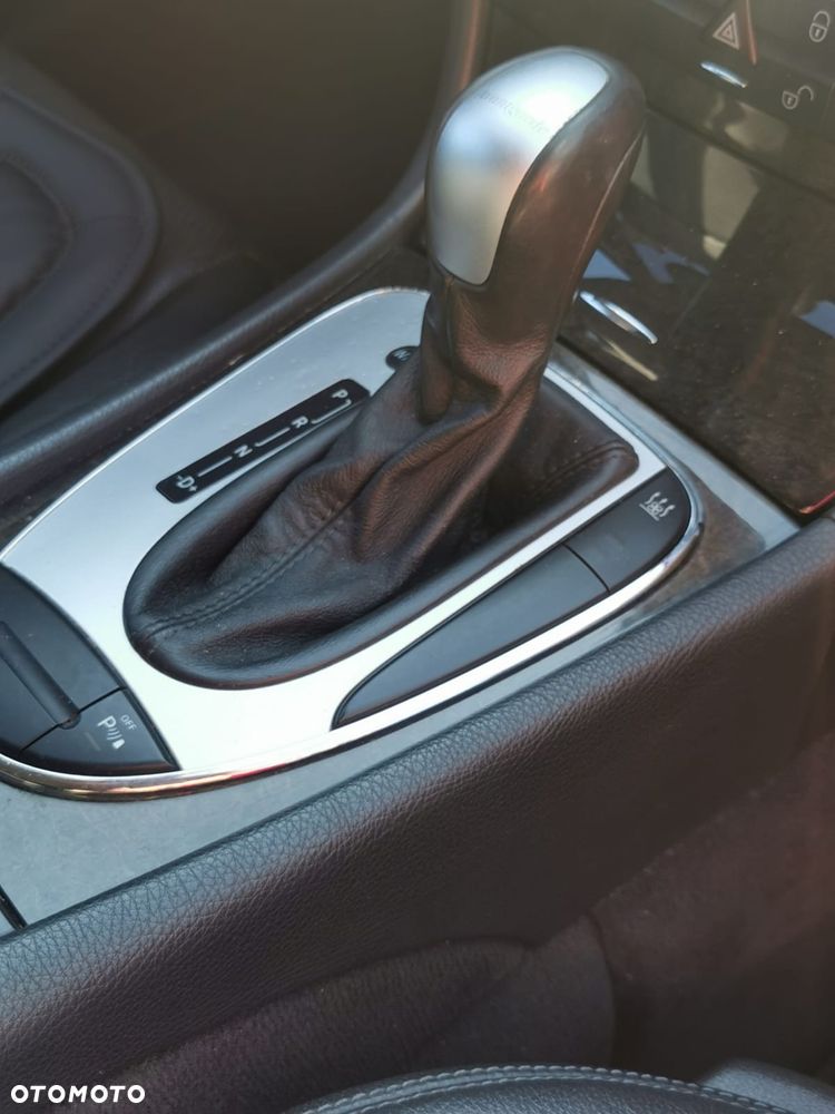 Mercedes-Benz Klasa E 320 CDI Avantgarde - 26