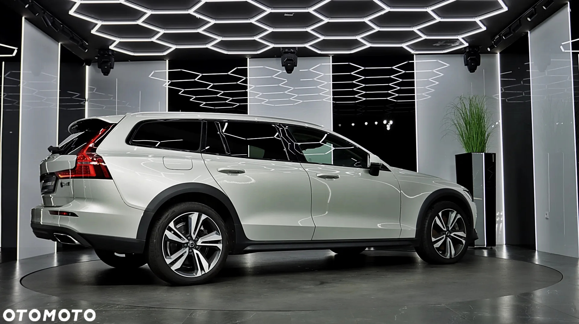 Volvo V60 Cross Country Pro D4 AWD - 10