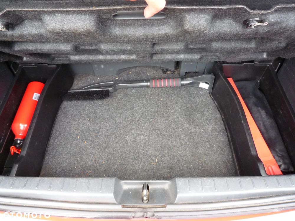 Toyota Yaris 1.4 D-4D Cool - 35