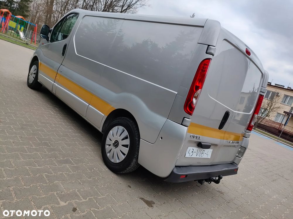 Opel Vivaro - 10