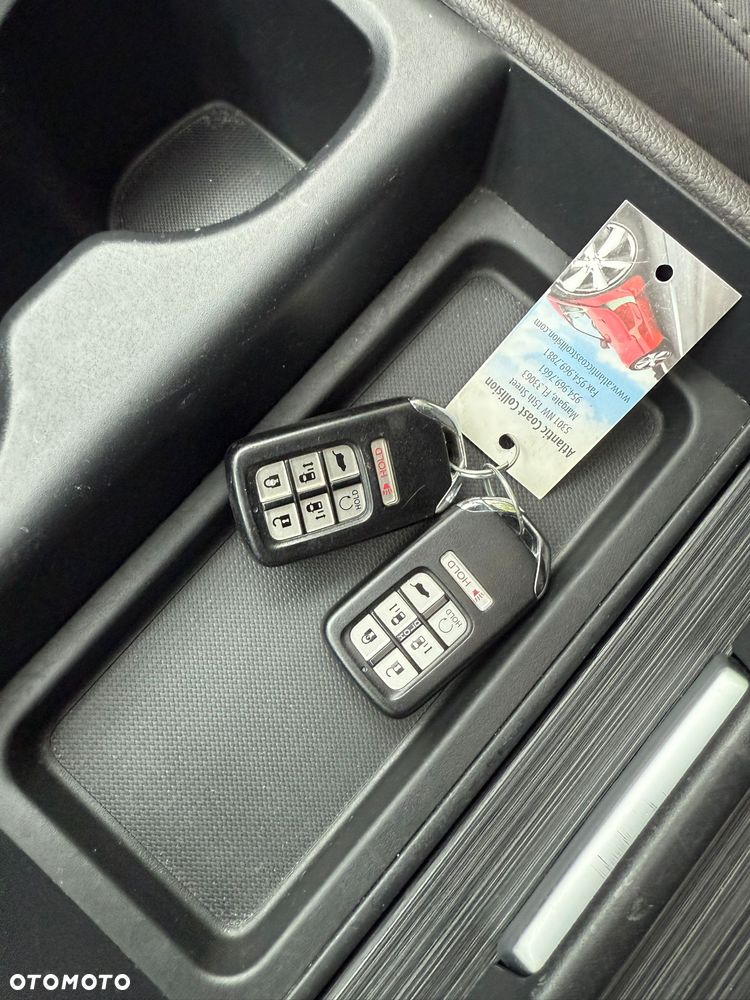 Honda Odyssey 3.5 LX - 18