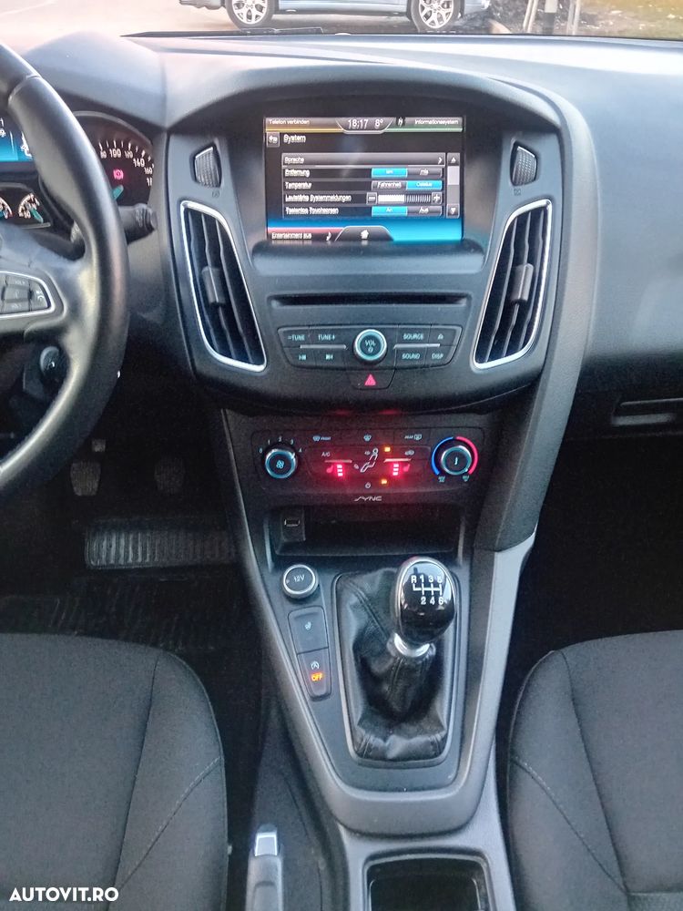 Ford Focus 1.0 EcoBoost Start Stop Titanium - 8