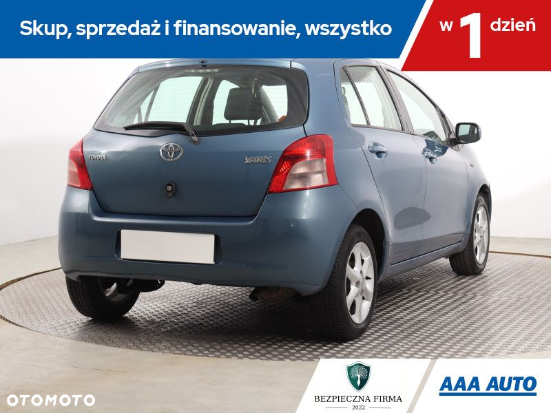 Toyota Yaris - 6