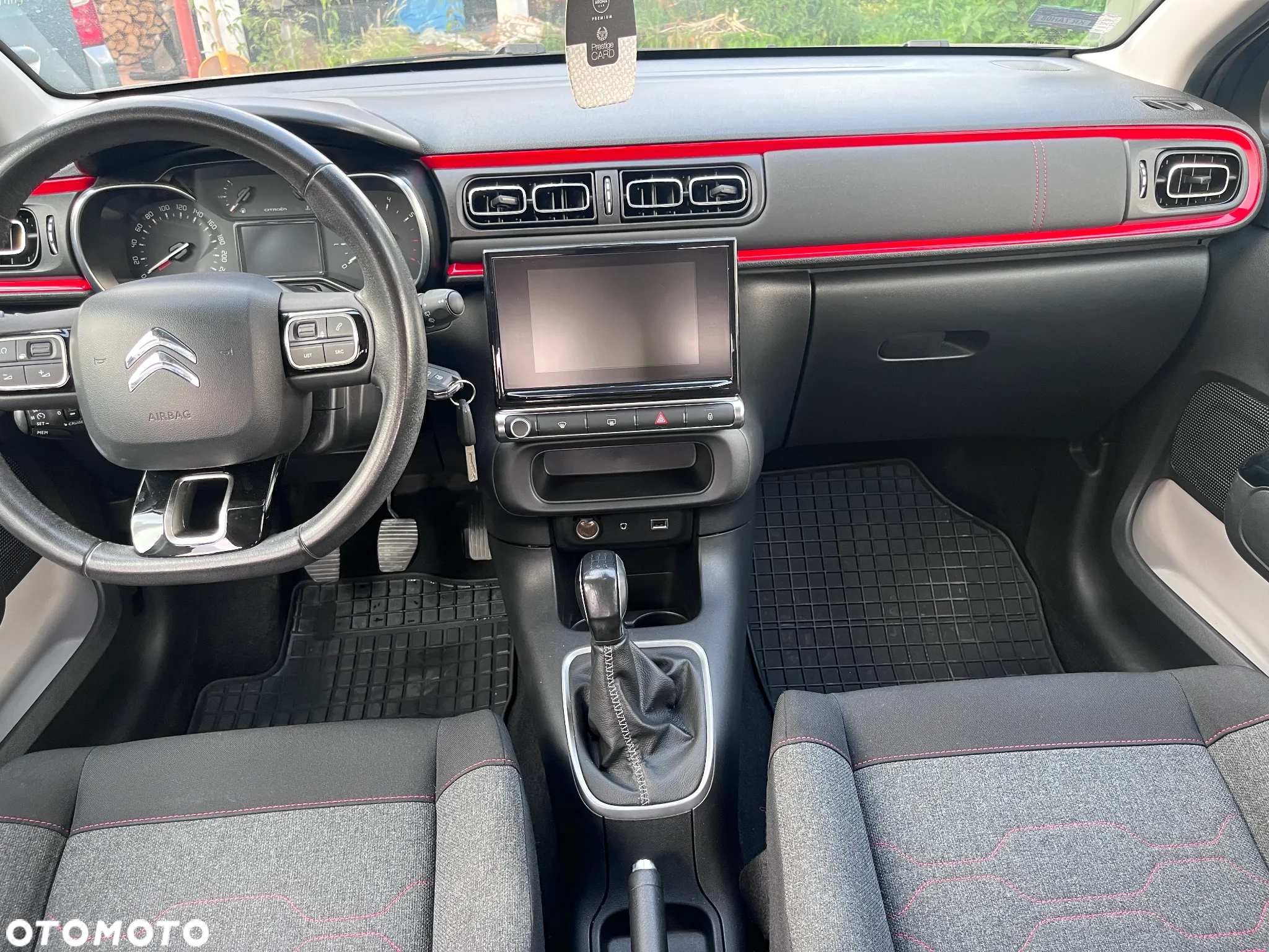 Citroën C3 1.2 PureTech Shine - 29