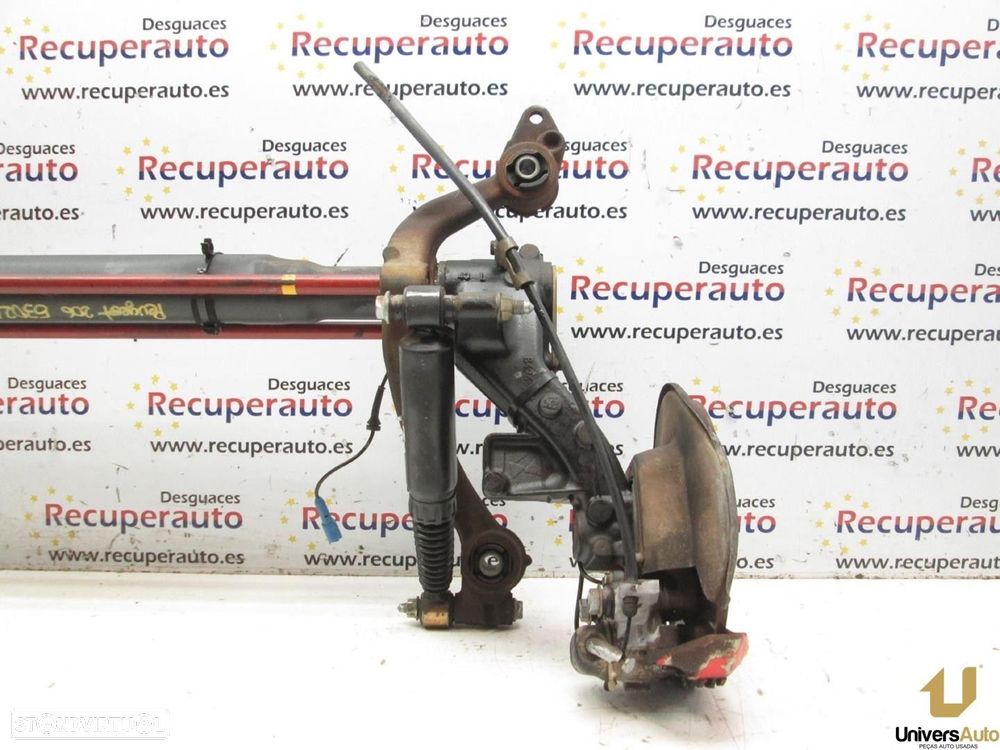 CHARRIOT TRASEIRO PEUGEOT 206 FASTBACK 2003 - - 7