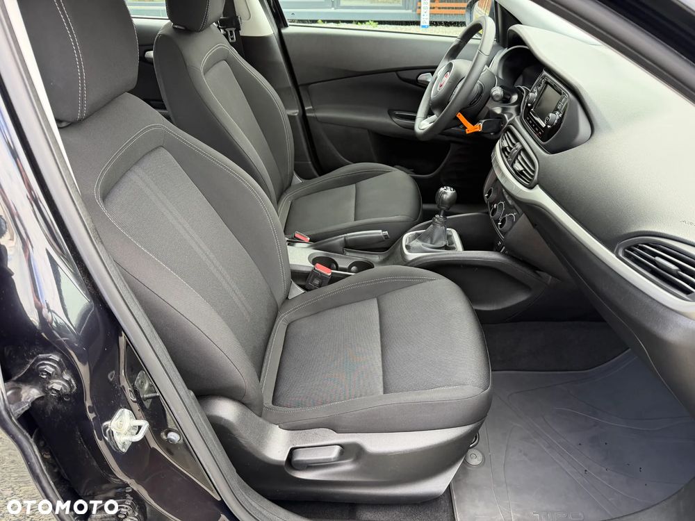 Fiat Tipo 1.4 T-Jet Easy - 31