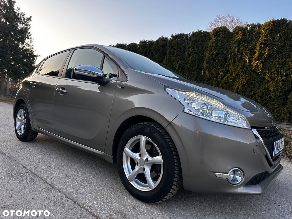 Peugeot 208 PureTech 82 Urban Move - 15