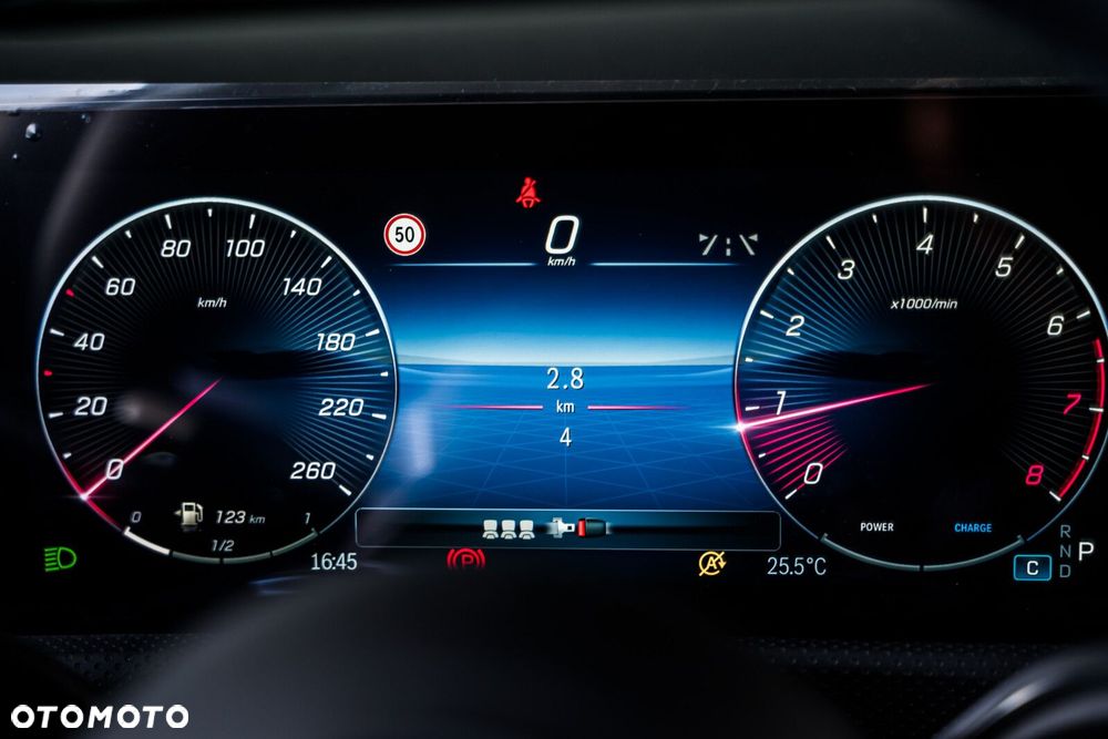 Mercedes-Benz CLA - 20