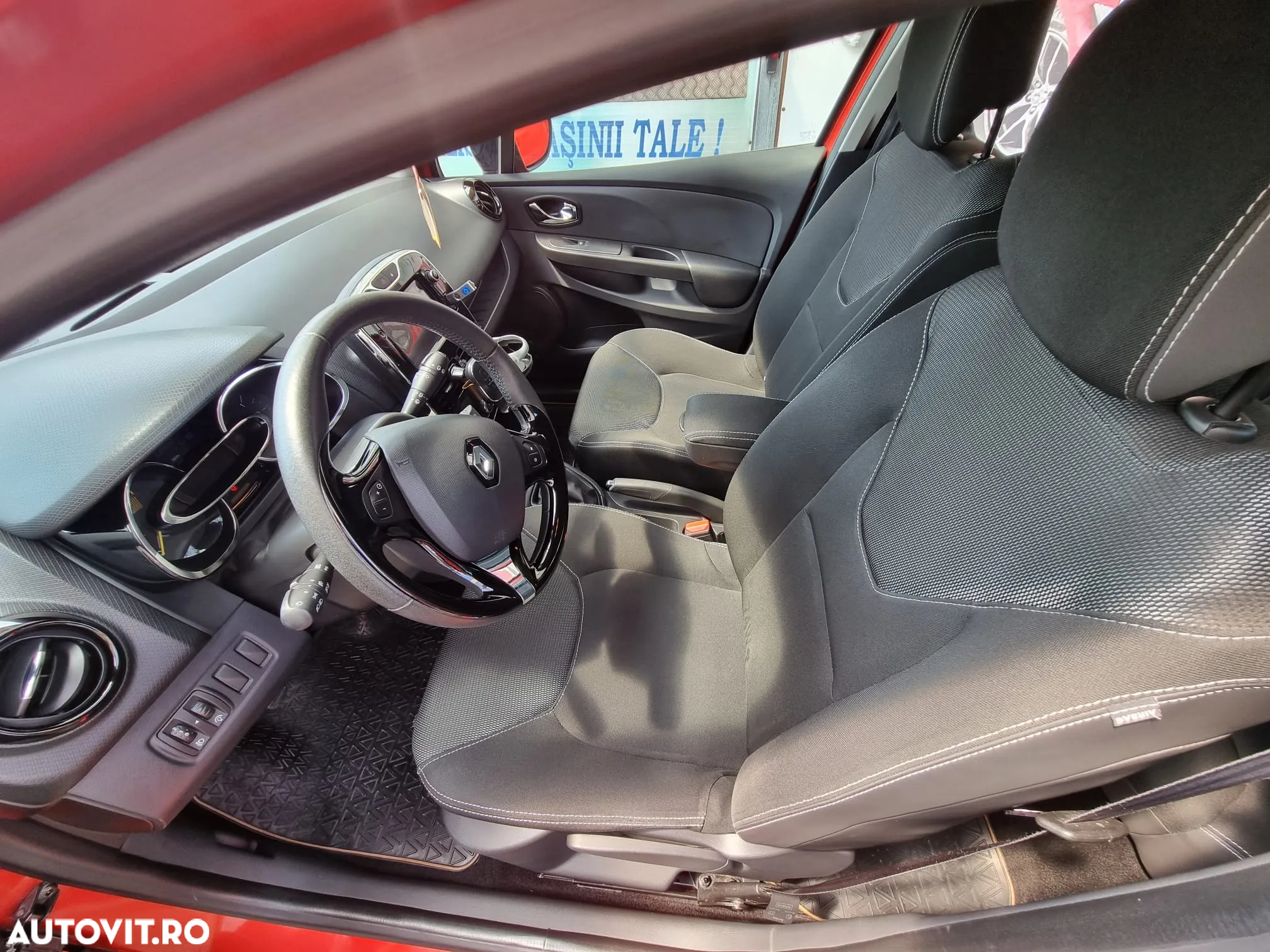 Renault Clio - 15