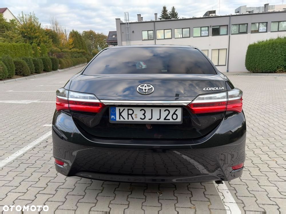 Toyota Corolla - 36