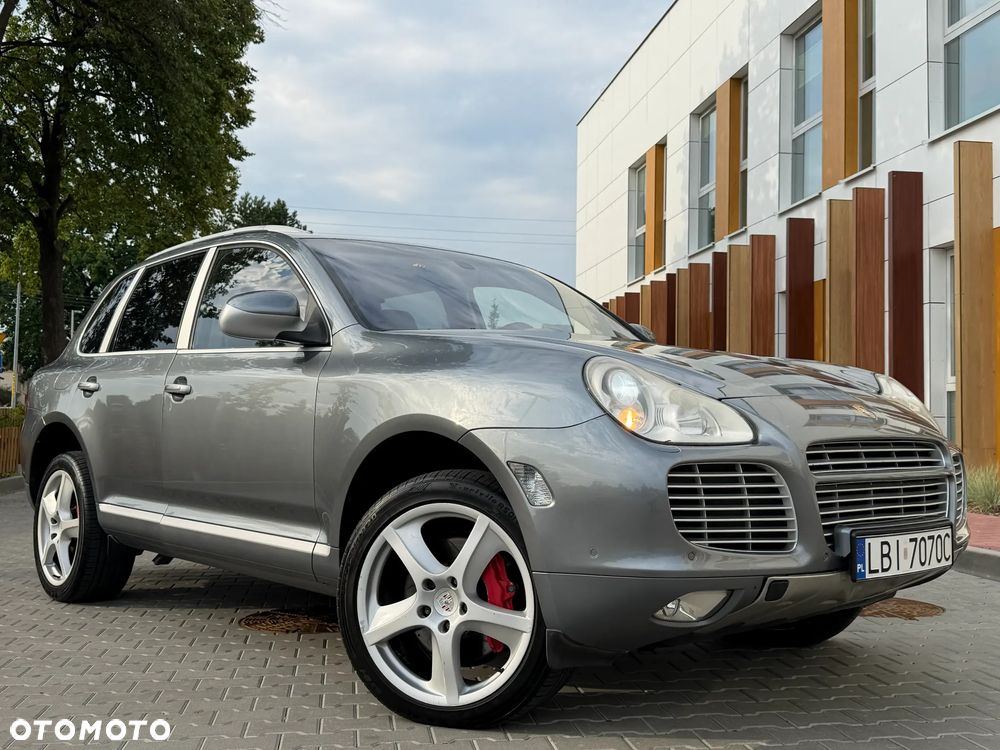 Porsche Cayenne - 2