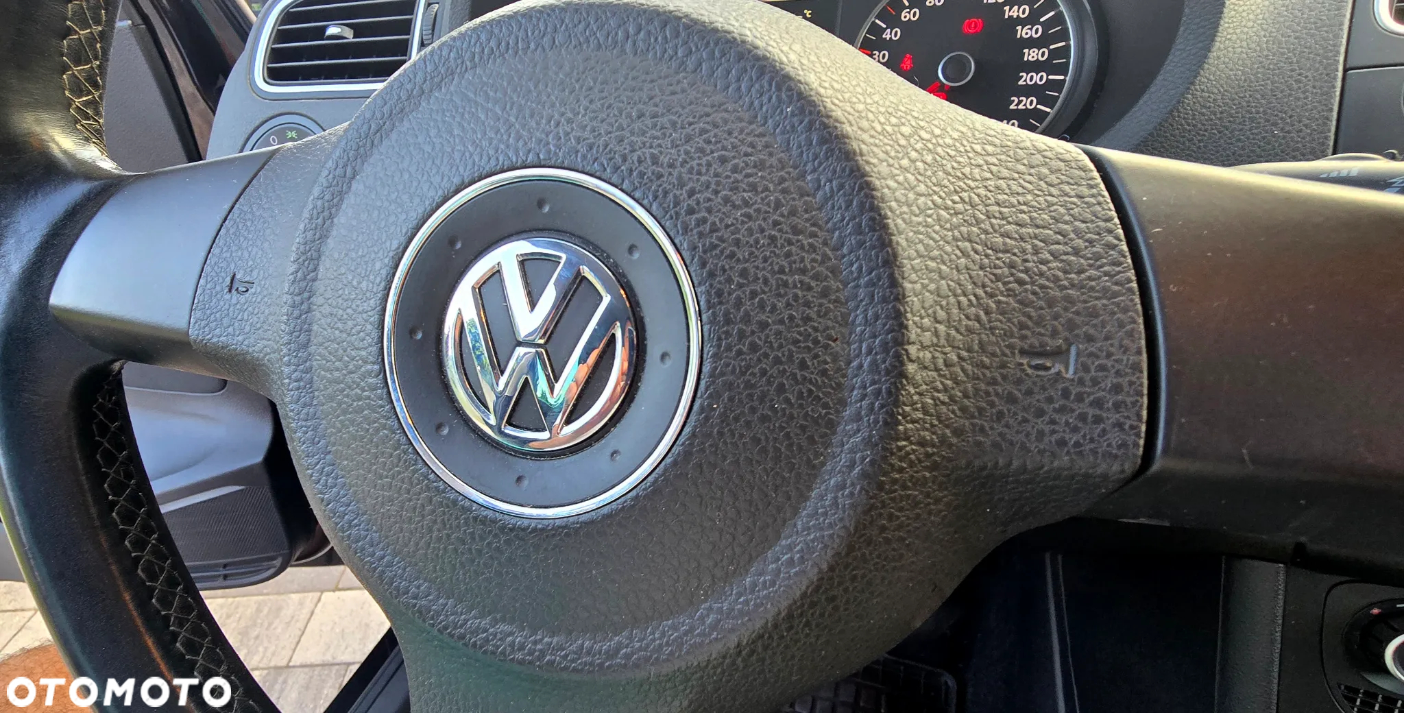 Volkswagen Polo 1.4 Highline - 21