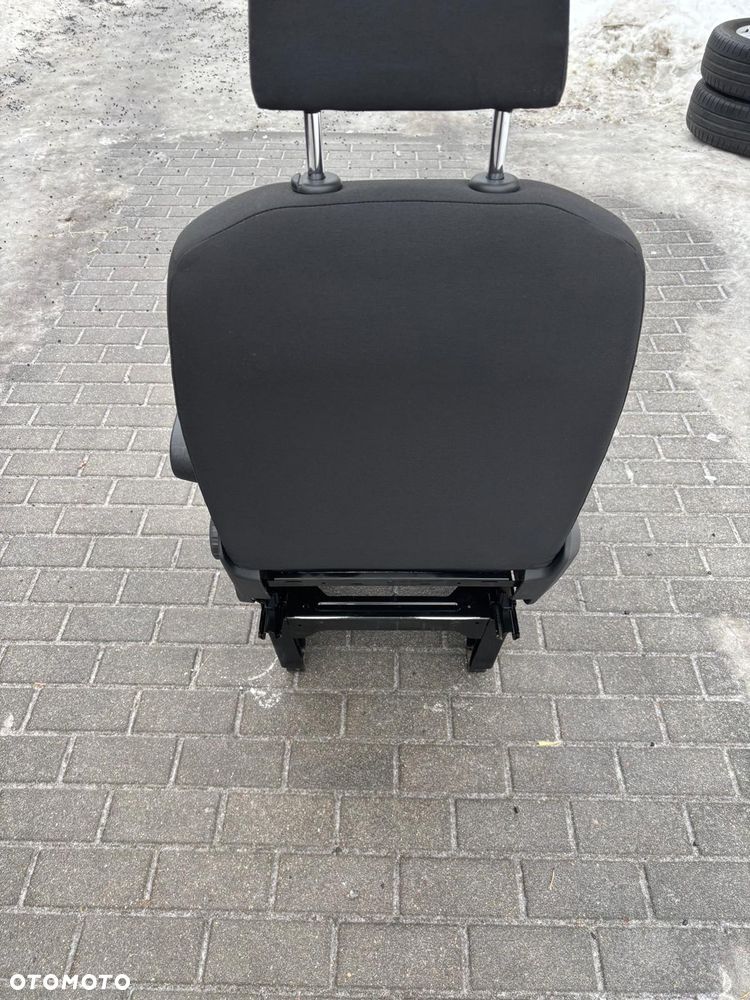 Fotel pasażera podłokietniki VW Crafter II MAN TGE - 8