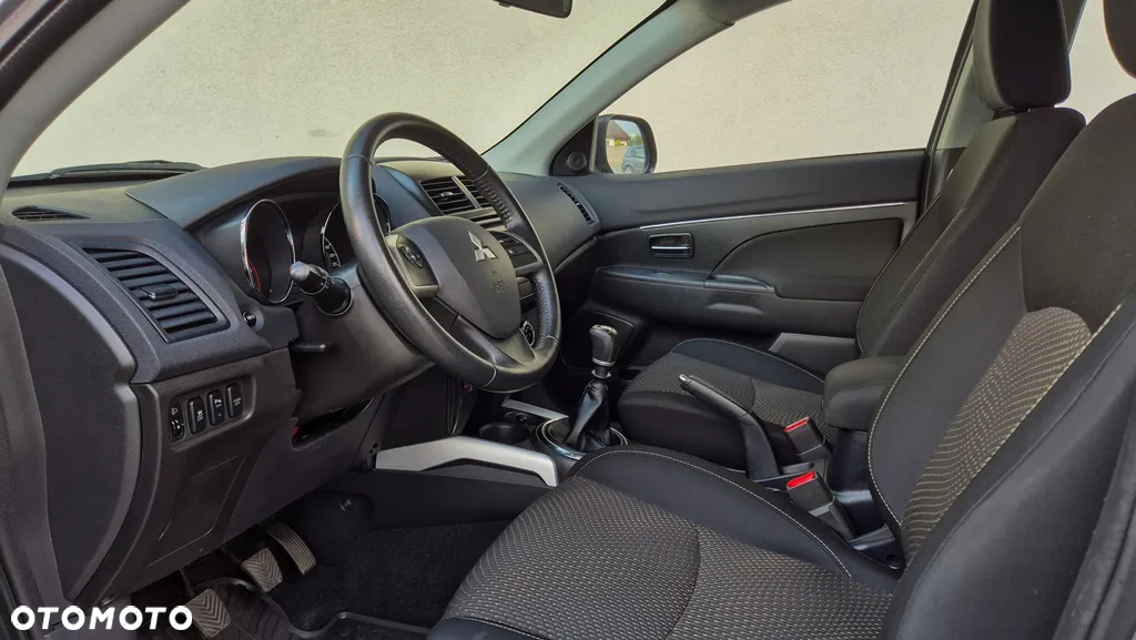 Mitsubishi ASX 1.8 DID Invite 4WD AS&G - 20