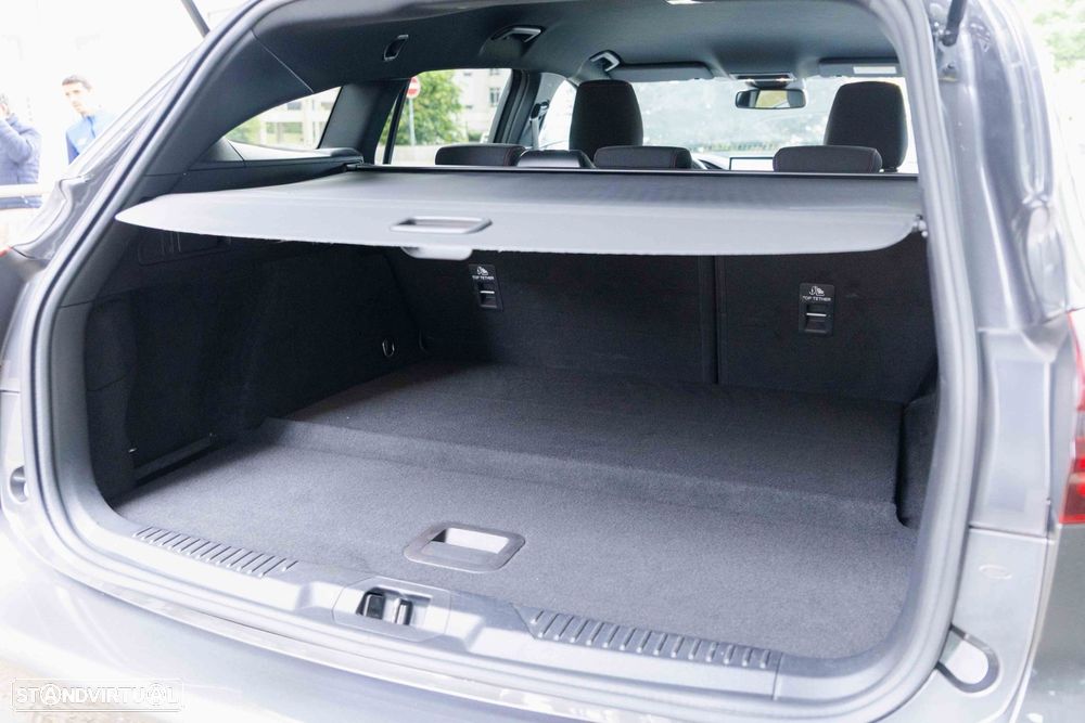 Ford Focus SW 1.0 EcoBoost MHEV ST-Line - 25