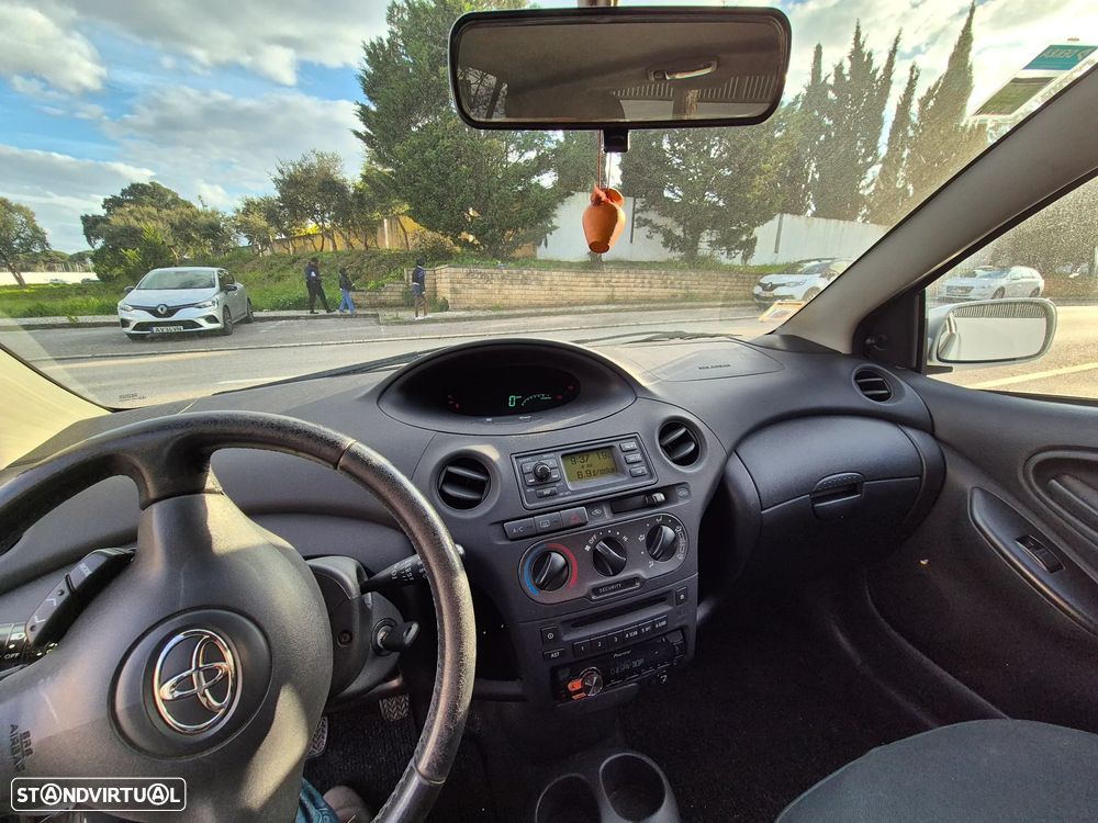 Toyota Yaris 1.0 In-Pack - 13