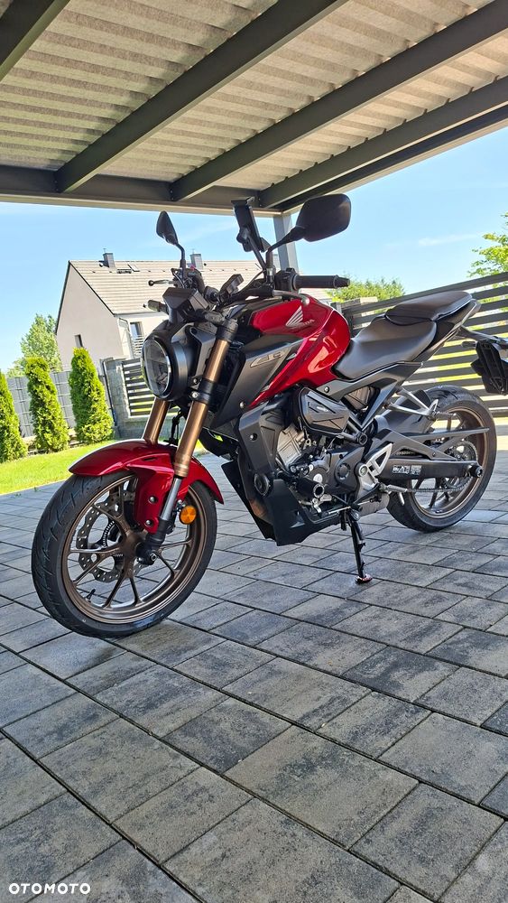 Honda CB - 1