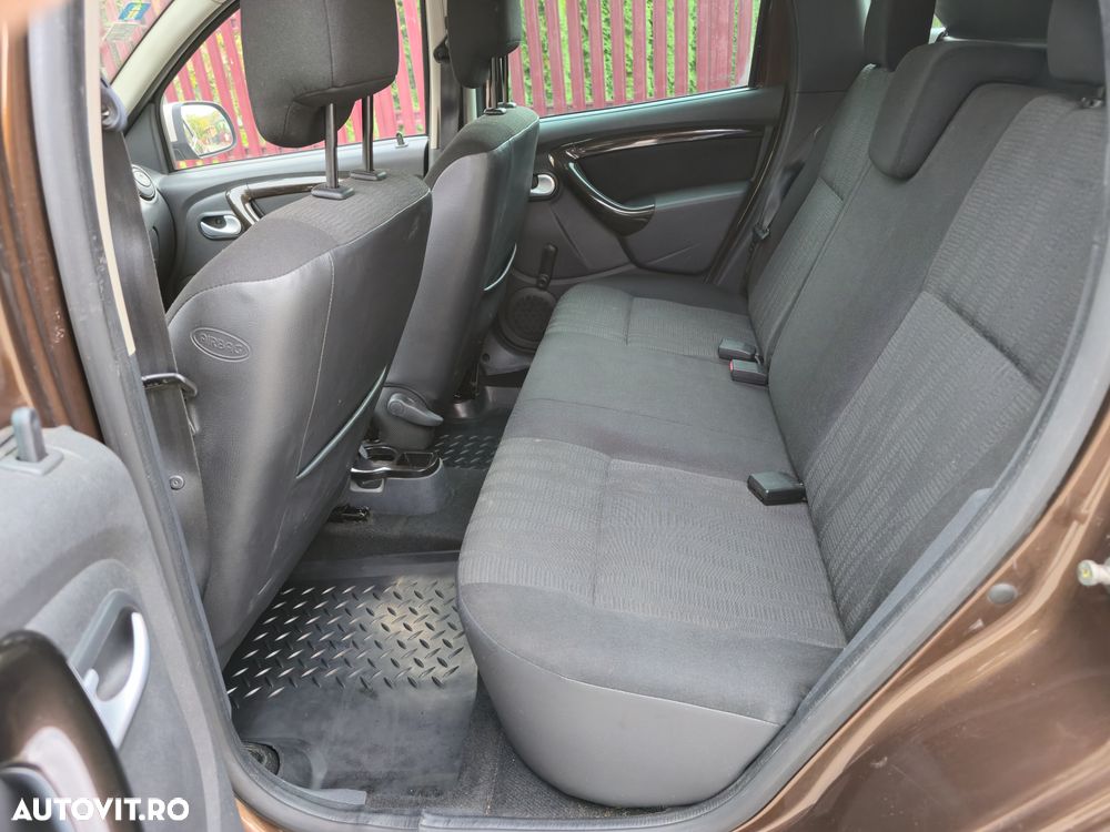 Dacia Duster 1.5 dCi 4x4 Prestige - 7