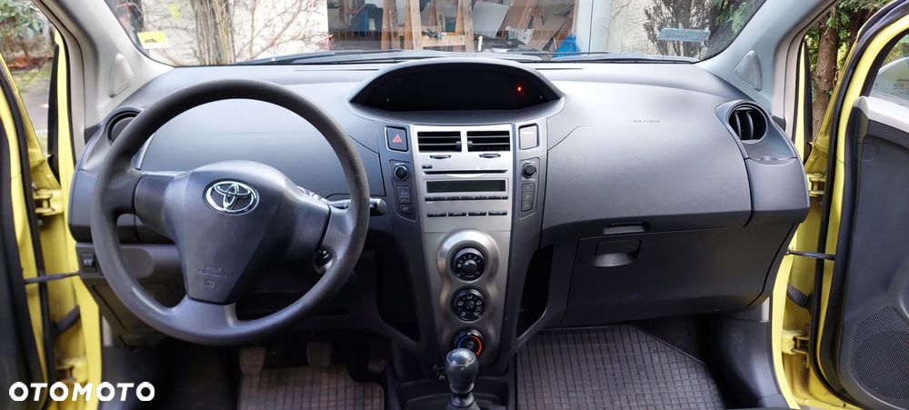 Toyota Yaris 1.33 Luna - 9