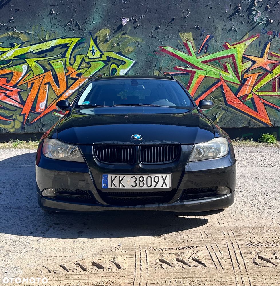 BMW 320I 2006 photo 2