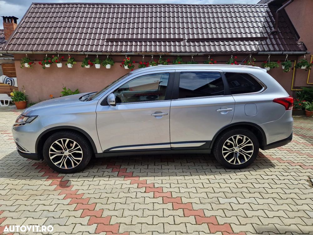 Mitsubishi Outlander 2.2 DI-D 4WD Automatik Top - 6