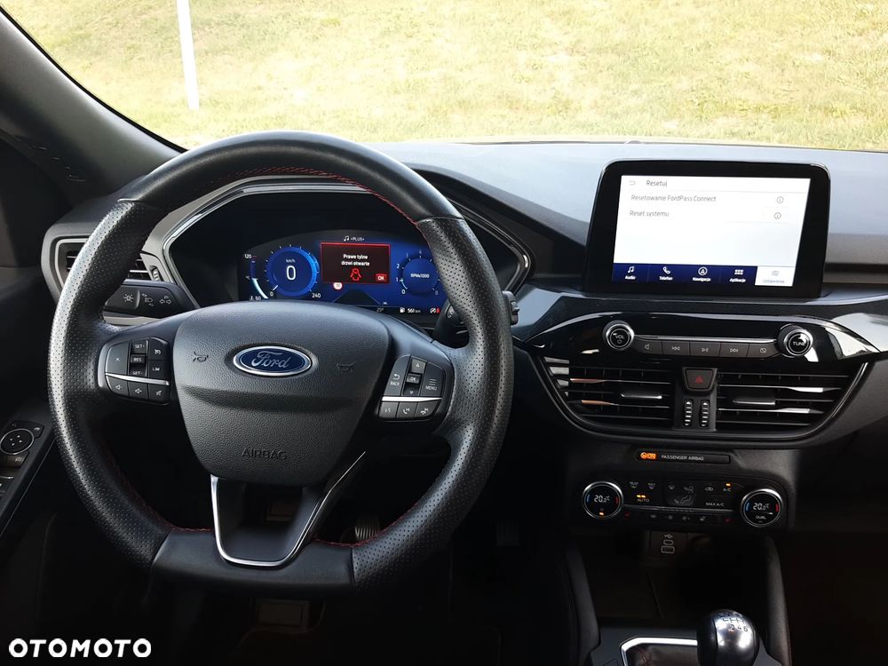 Ford Kuga 1.5 EcoBoost FWD ST-Line - 18