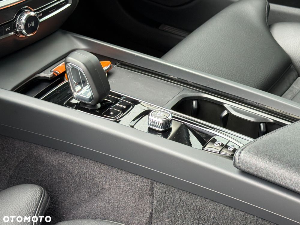 Volvo S60 T8 Twin Engine AWD Geartronic Inscription - 12