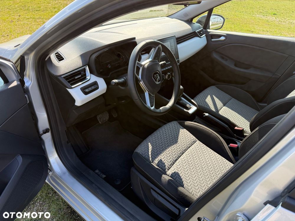 Renault Clio 1.0 TCe Techno - 8