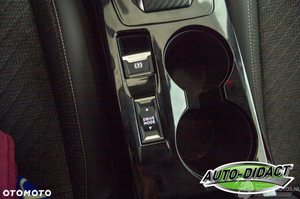 Peugeot 208 Elektromotor 136 Allure Pack - 30