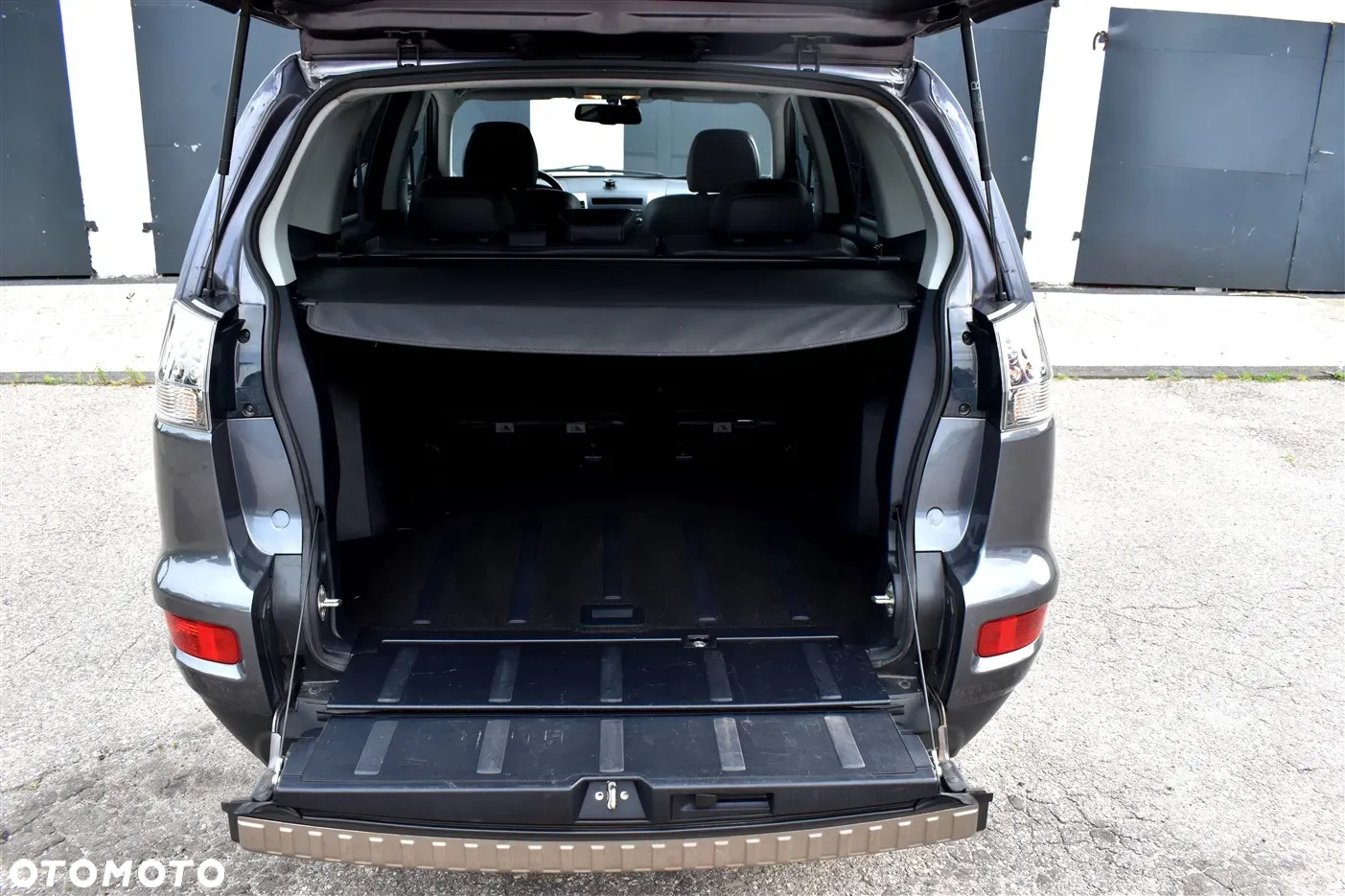 Mitsubishi Outlander 2.0 2WD Invite - 25