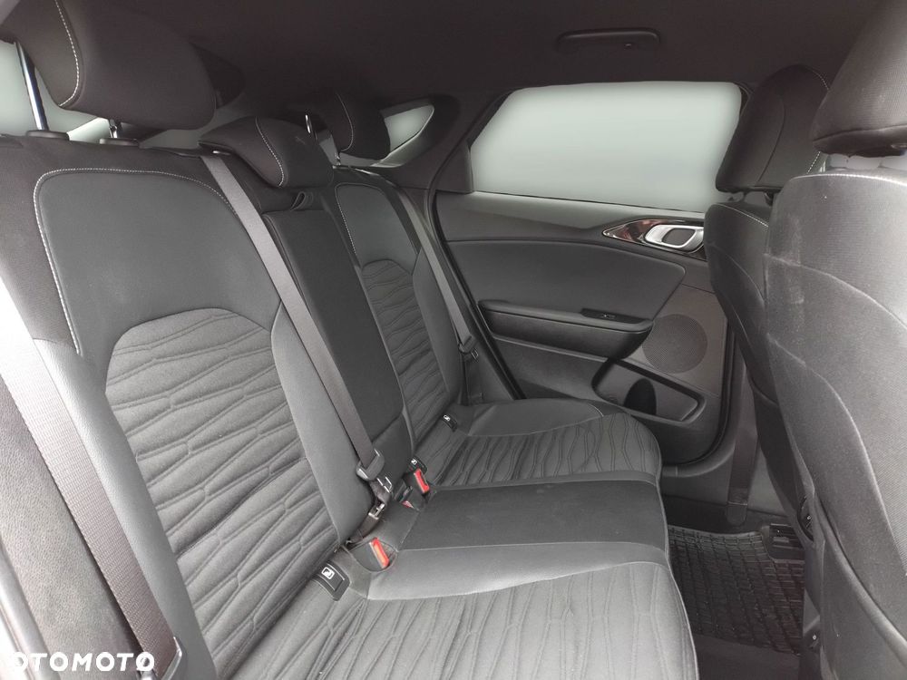 Kia ProCeed - 18