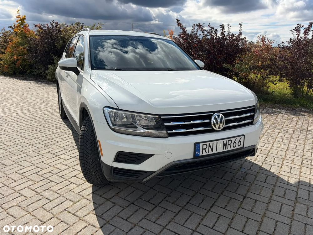 Volkswagen Tiguan - 9