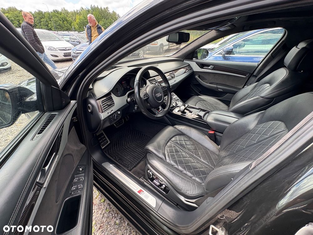Audi S8 Plus - 21
