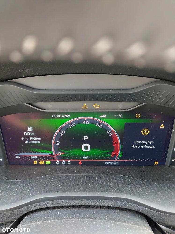 Skoda Karoq 2.0 TSI 4x4 Sportline DSG - 9
