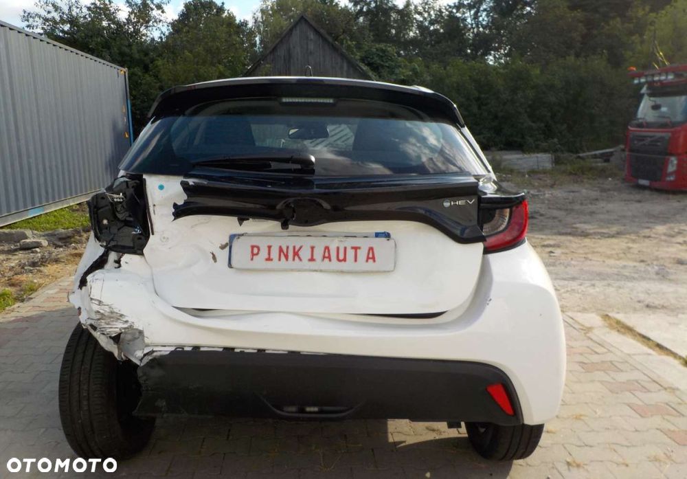 Toyota Yaris - 11