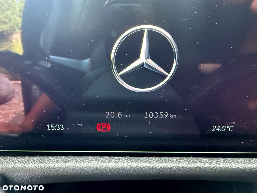 Mercedes-Benz GLB 200 d 4-Matic AMG Line 8G-DCT - 34