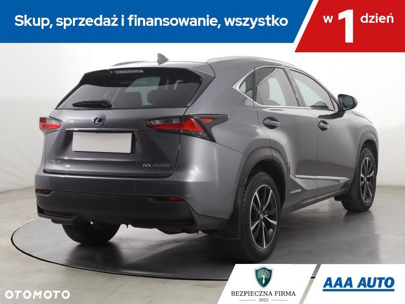 Lexus NX - 7