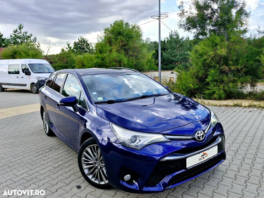 Toyota Avensis 2.0 D-4D Executive - 10