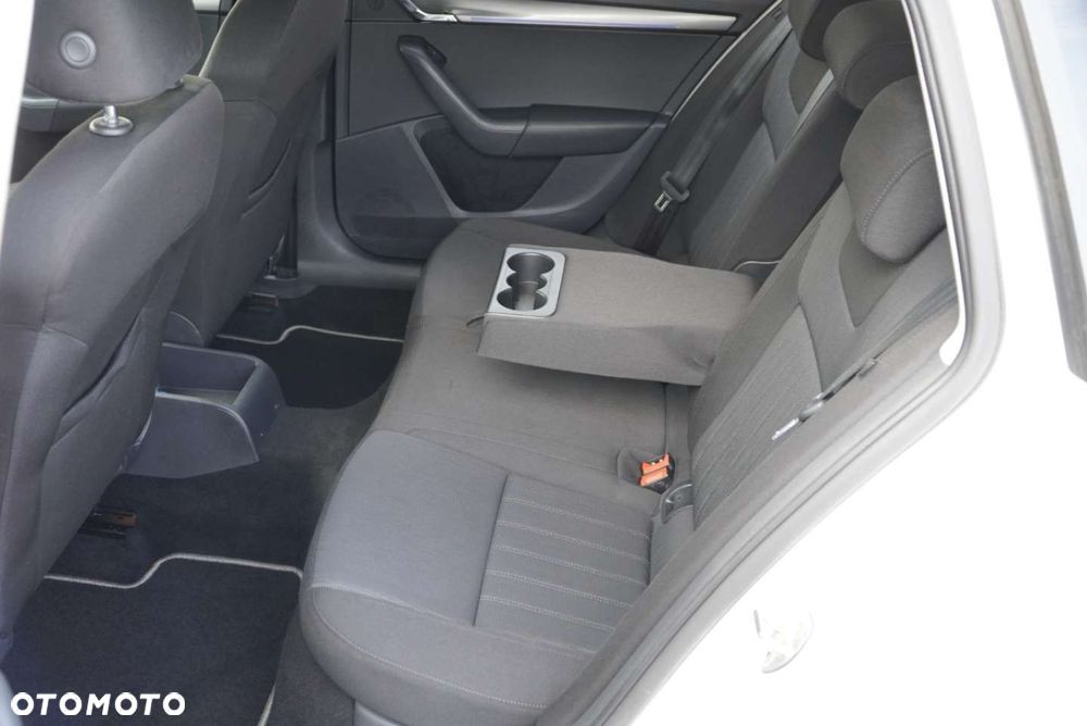 Skoda Octavia 1.5 TSI ACT DSG Ambition - 12