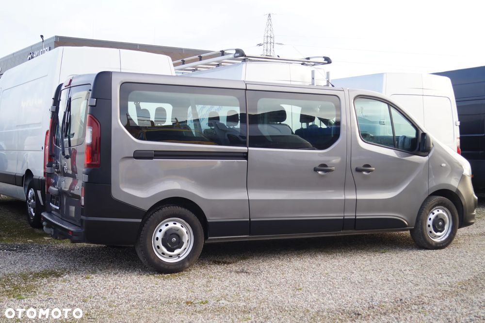 Opel Vivaro - 9