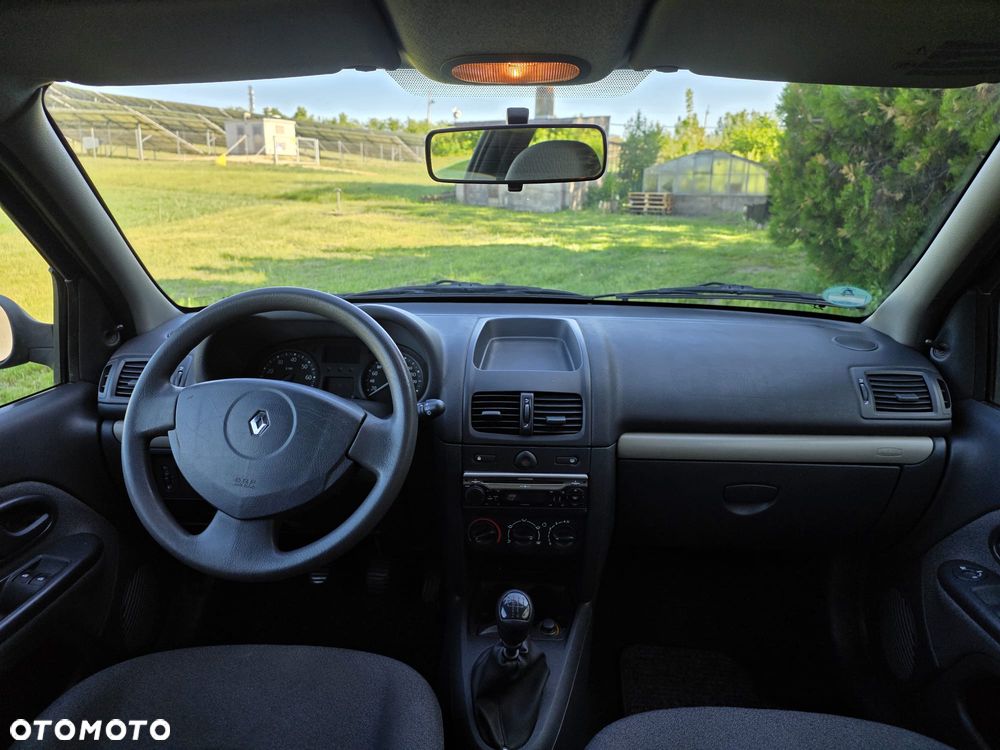 Renault Clio - 6