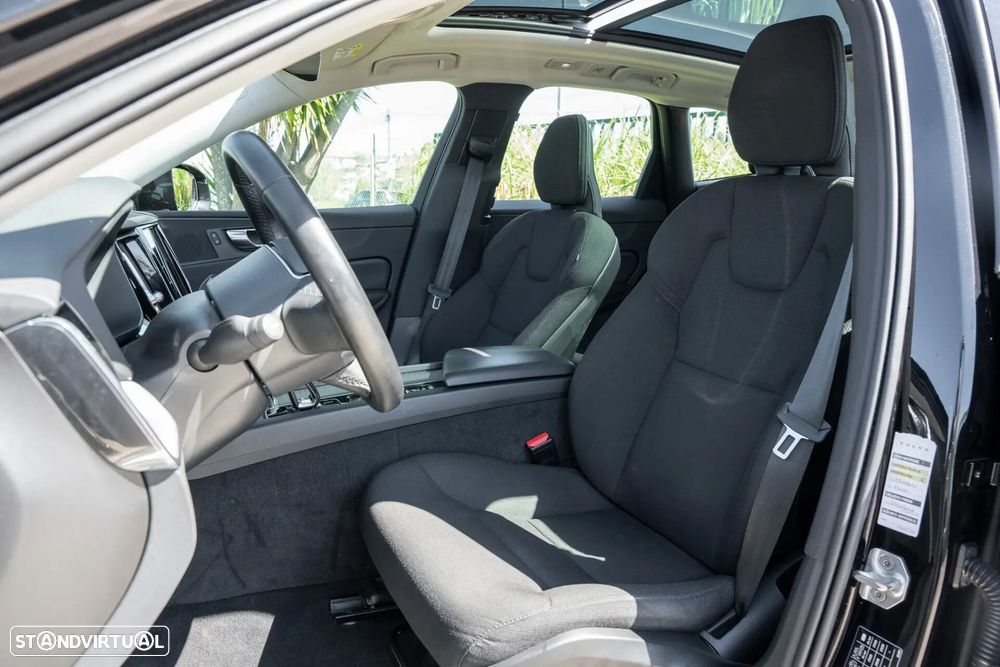 Volvo XC 60 T6 AWD Recharge Geartronic Inscription Expression - 18