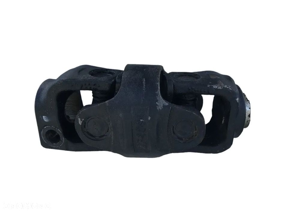 PRZEGUB WAŁKA KIEROWNICZEGO GÓRNY UNIWERSALNY - 1