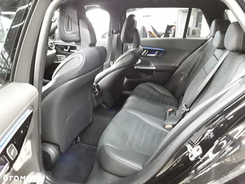 Mercedes-Benz Klasa C 300 de 4Matic 9G-TRONIC AMG Line - 6
