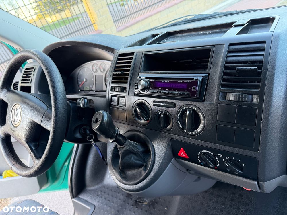 Volkswagen Transporter - 33