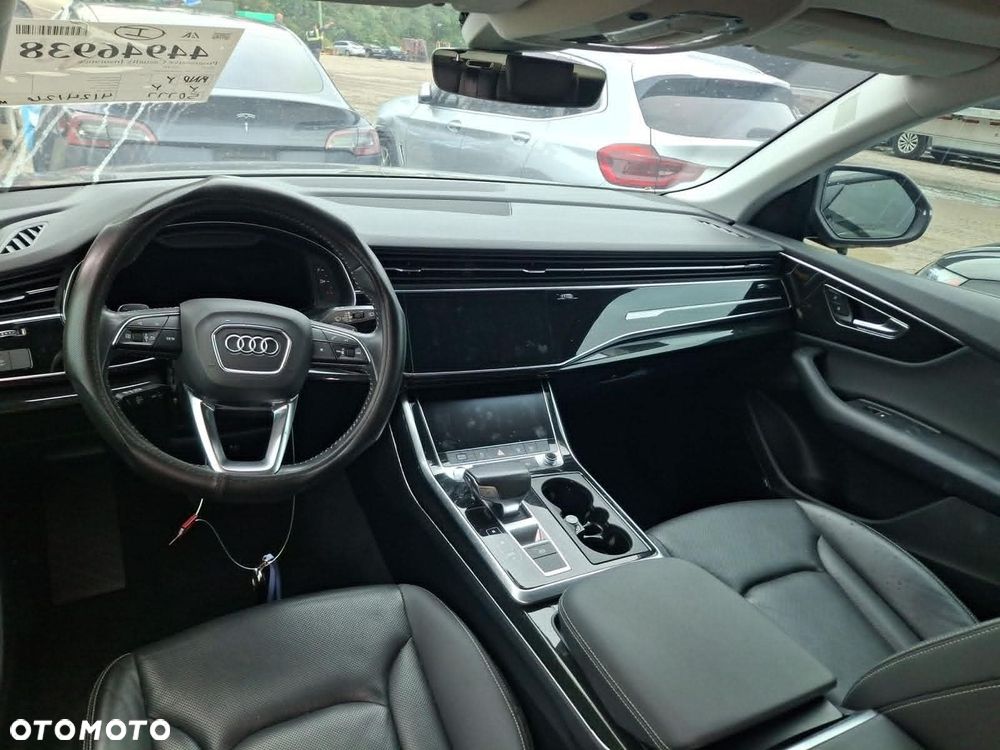 Audi Q8 55 TFSI mHEV Quattro Tiptronic - 9