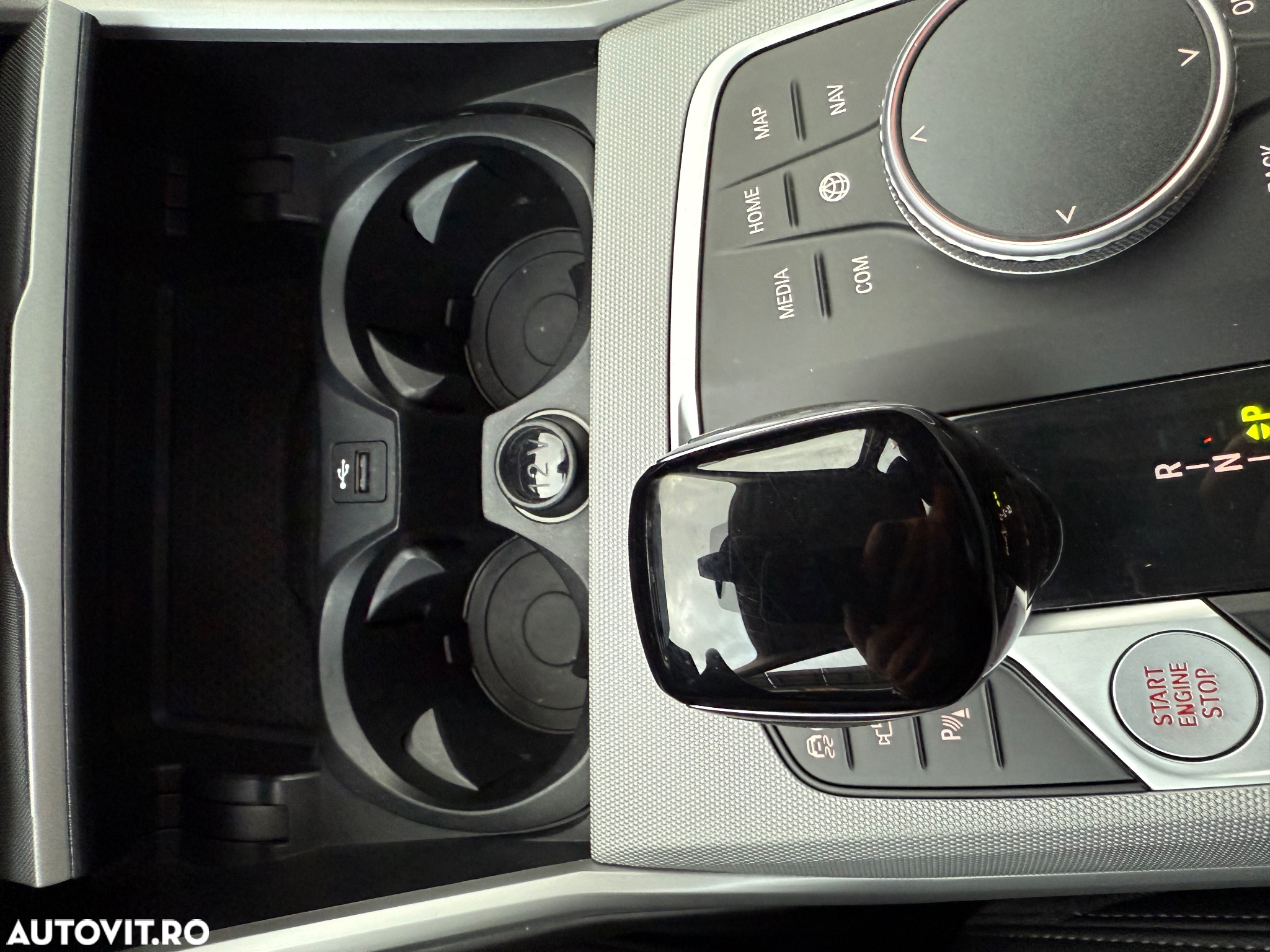 BMW Seria 3 330d Aut. Sport Line - 38